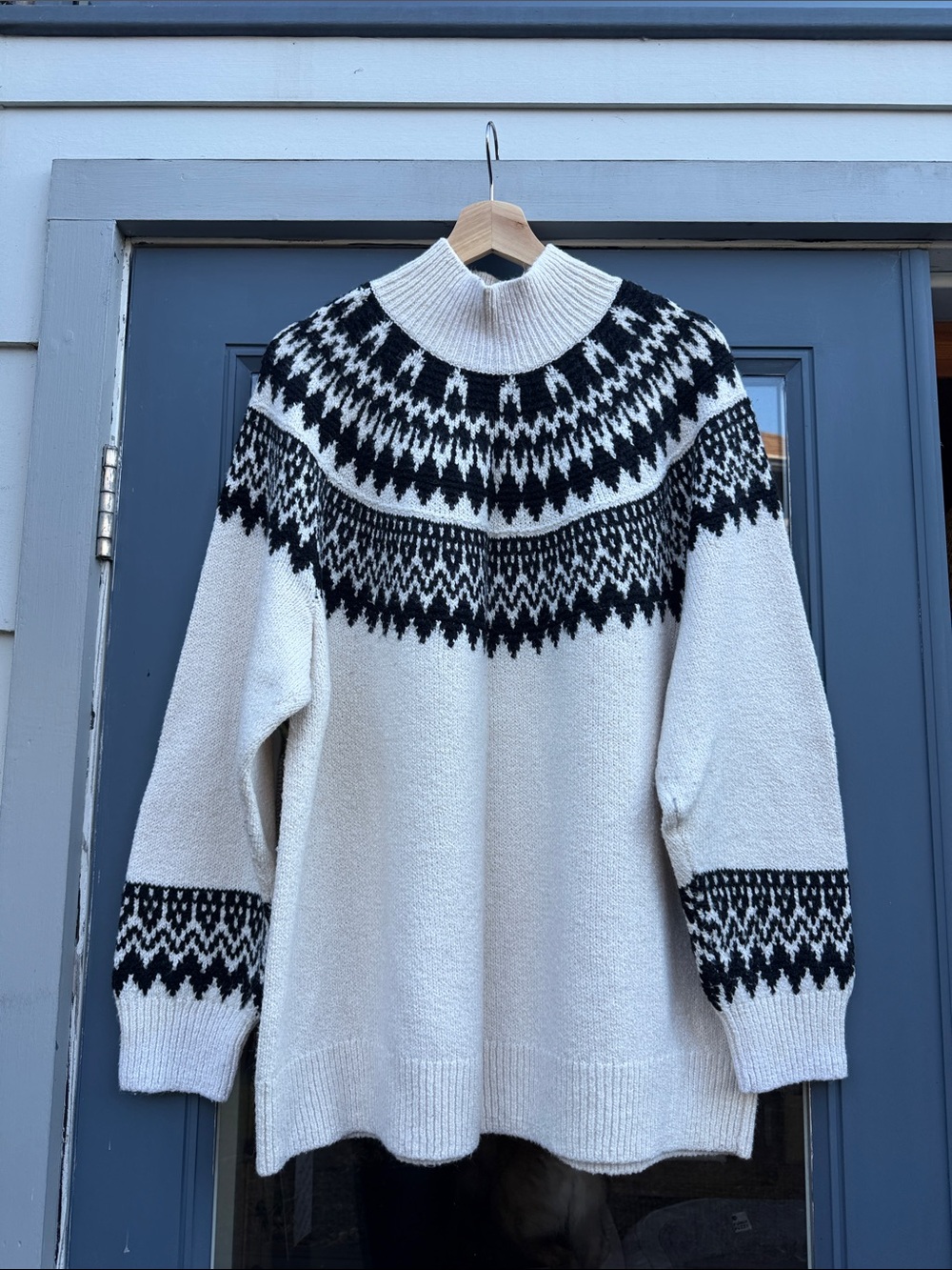 Old Navy Cream and Black Fair Isle Turtleneck Sweater